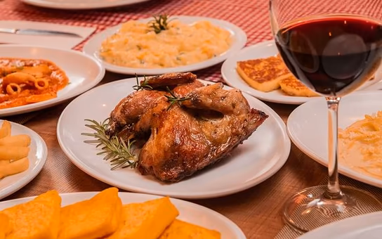Almoço em cantina italiana